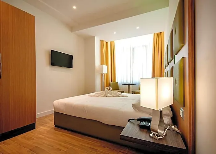 Oda ve Kahvaltı Vatican Relais 4*